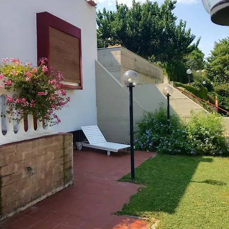 N195 - Numana, Ampio Pentalocale Con Giardino * نومانا